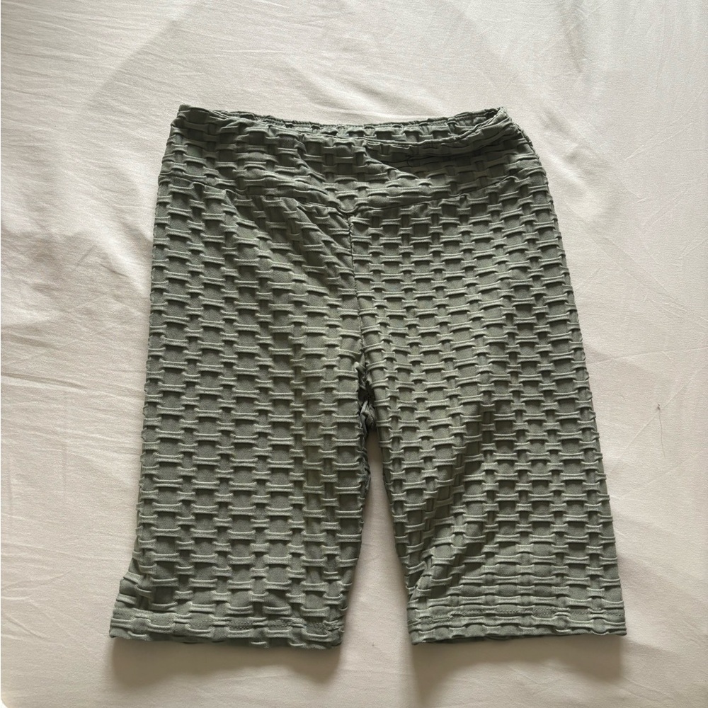 Green scrunch biker shorts